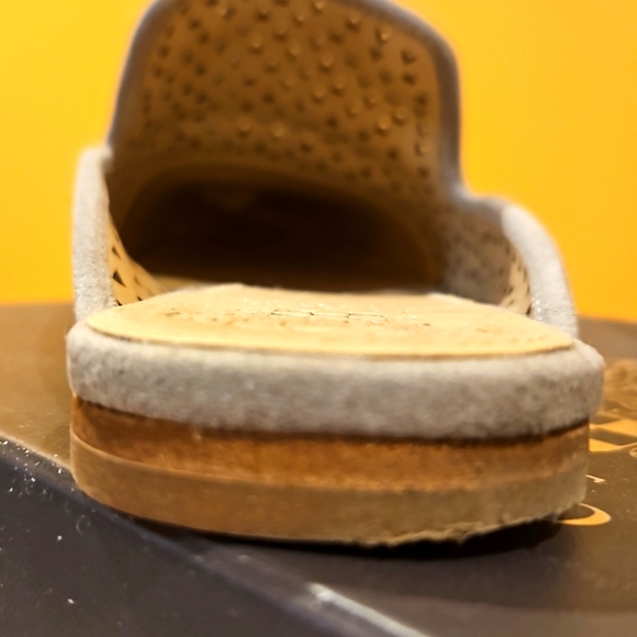 Vince Camuto Suede Mules - Picture 5 of 13